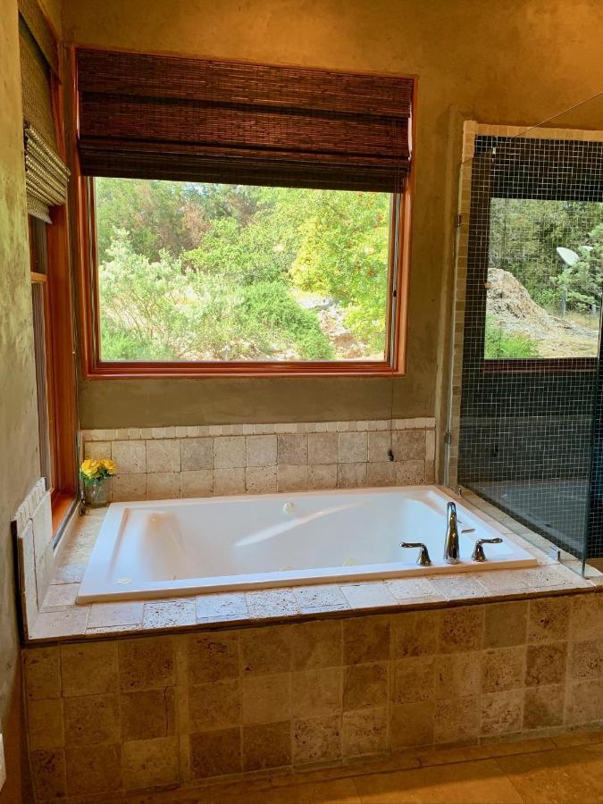 Vila Scenic Hill Country Retreat - Rhino Ranch New Braunfels Exteriér fotografie